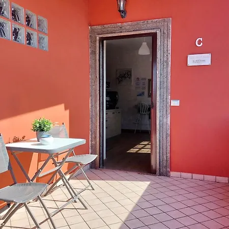 ベッド・アンド・ブレックファスト Giuly 4*