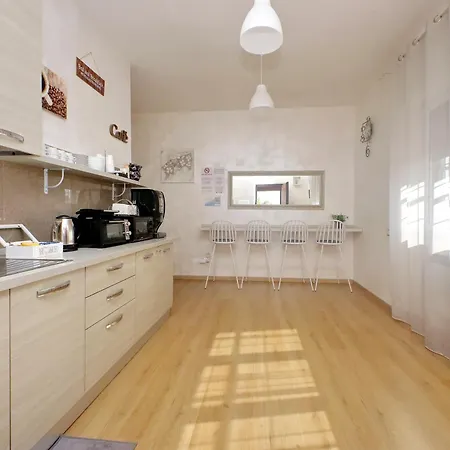 Giuly Bed and Breakfast Φιουμιτσίνο