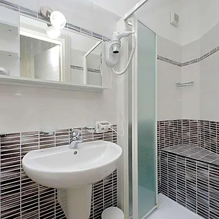 Giuly B&B 4*