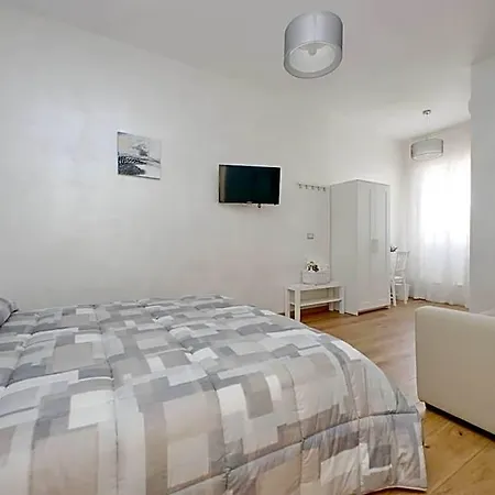 Giuly 4* Fiumicino